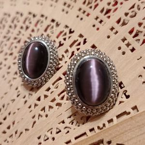 Vintage Cat Eye earrings studded purple